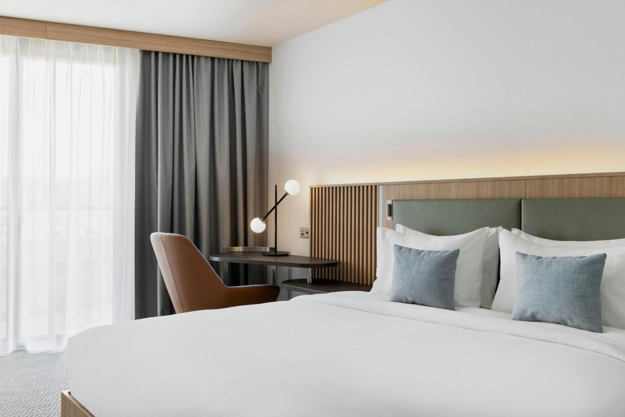Hotel Courtyard By Marriott Biel Bienne Zewnętrze zdjęcie